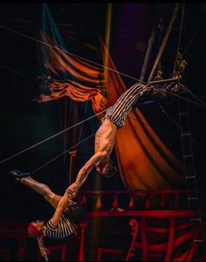 Aerial cradle for casting act